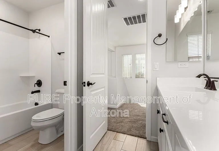 1827 S Follett Way — Photo 17