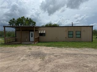 (Undisclosed Address), Three Rivers, TX 78071
