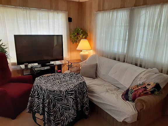 5th image of 259 W Piedmont Ave #259