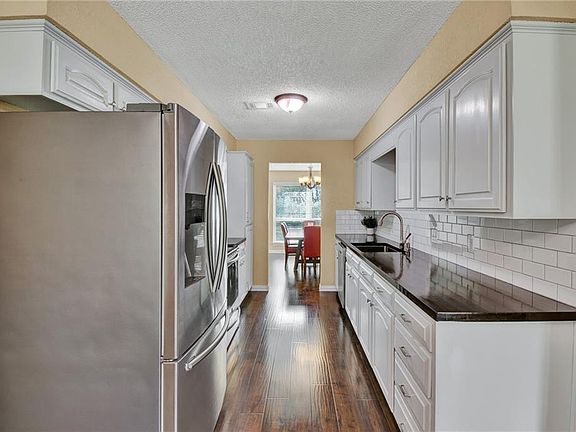 5th image of 5348 Weddington Ct