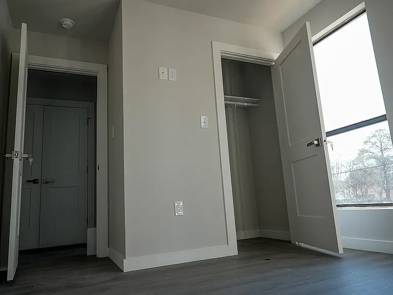 1021 S Woodrow St #A — Photo 18