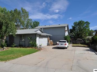 1413 Honeybee Ln, Gardnerville, NV 89460