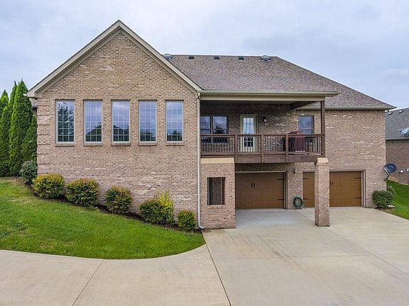 5th image of 500 Breezewood Cir