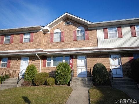 1st image of 815 Franklin Avenue #12