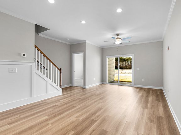 3rd image of 225 Cline Way