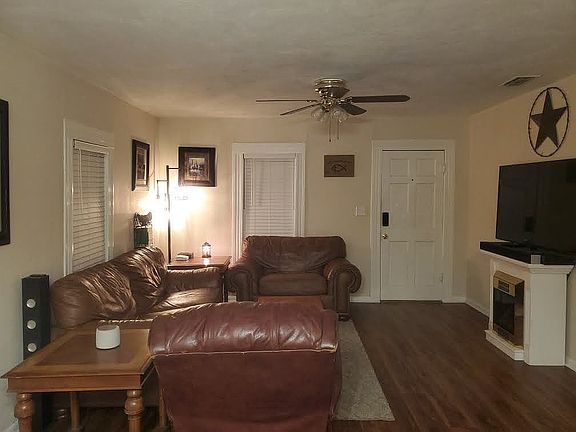 2nd image of 655 W Green St