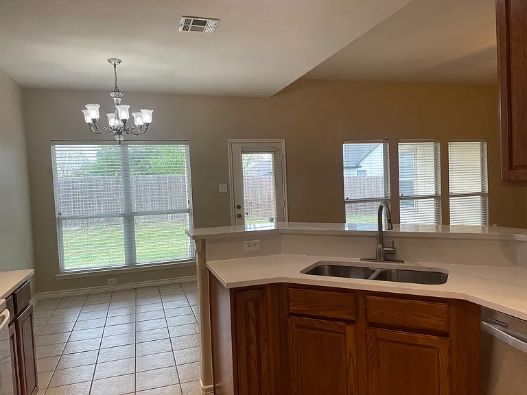 1200 Whisper Willow Dr — Photo 14