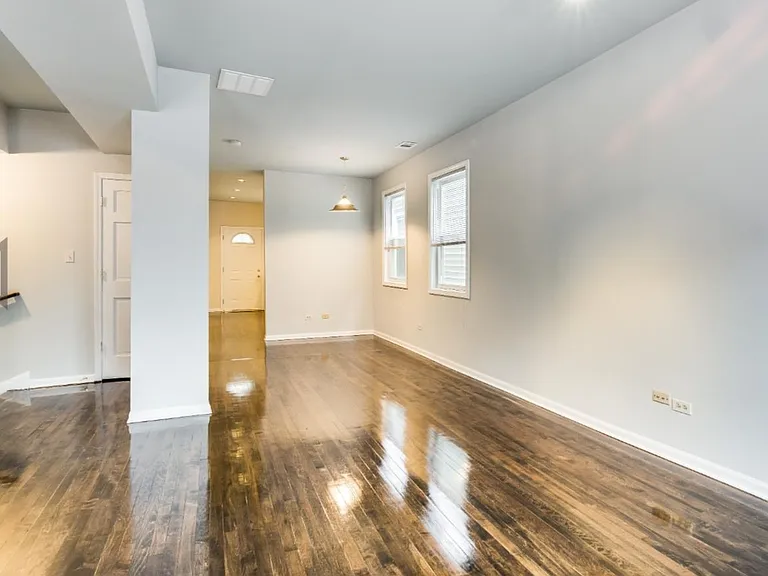 506 N May St #2 — Photo 2