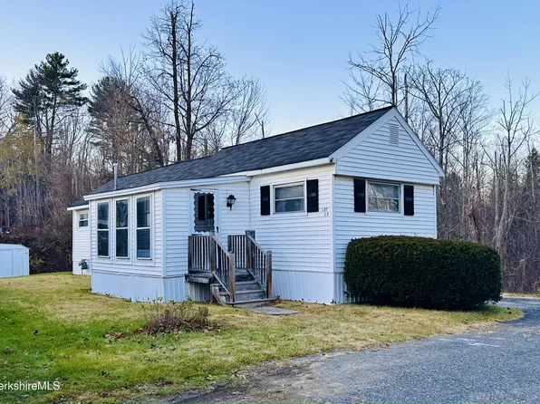 405 Pittsfield Lenox Rd #E-6, Lenox, MA 01240