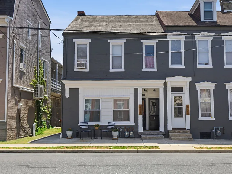 642-644 Walnut St — Photo 24