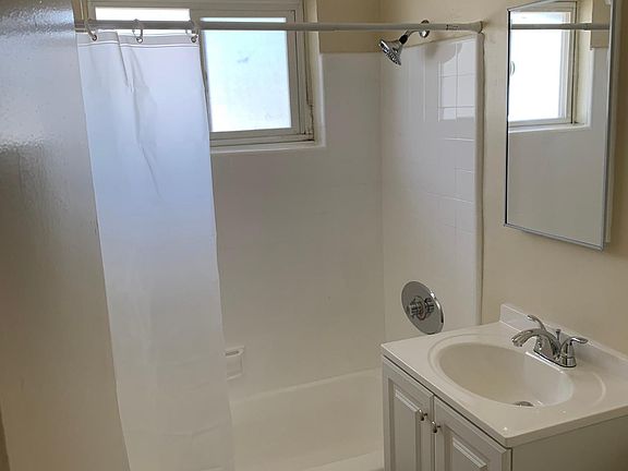 5th image of 812 S Glendale Ave APT 26