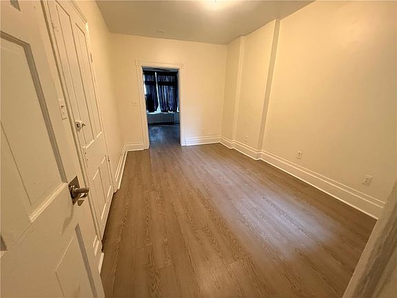 5th image of 204 N 9th St APT 1