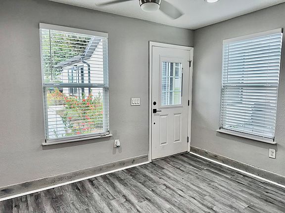 2nd image of 4521 Edgewater Dr Suite 5
