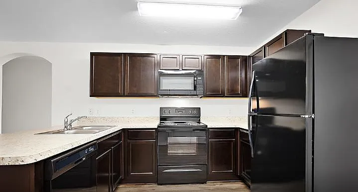 27000 Mary Ave — Photo 5