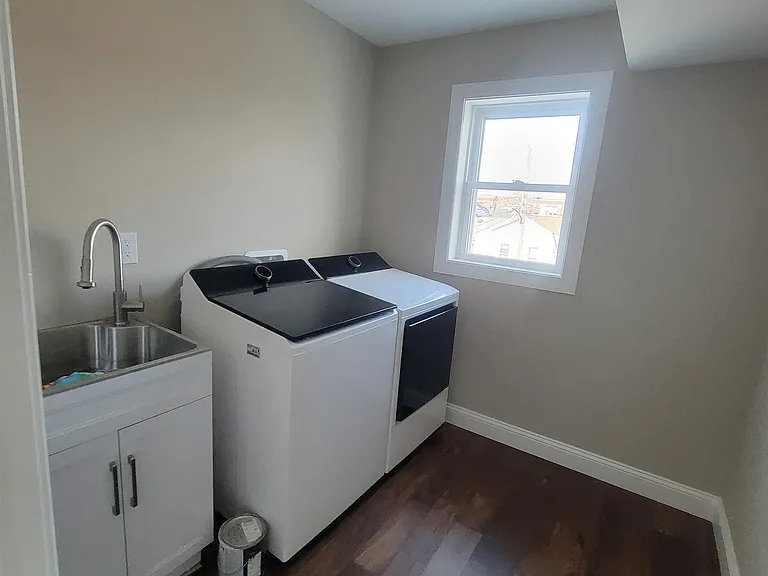 18 N Buffalo Ave — Photo 18