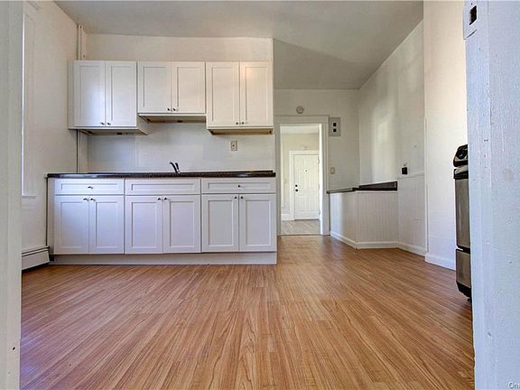 5th image of 115 Morningside Ave #2R