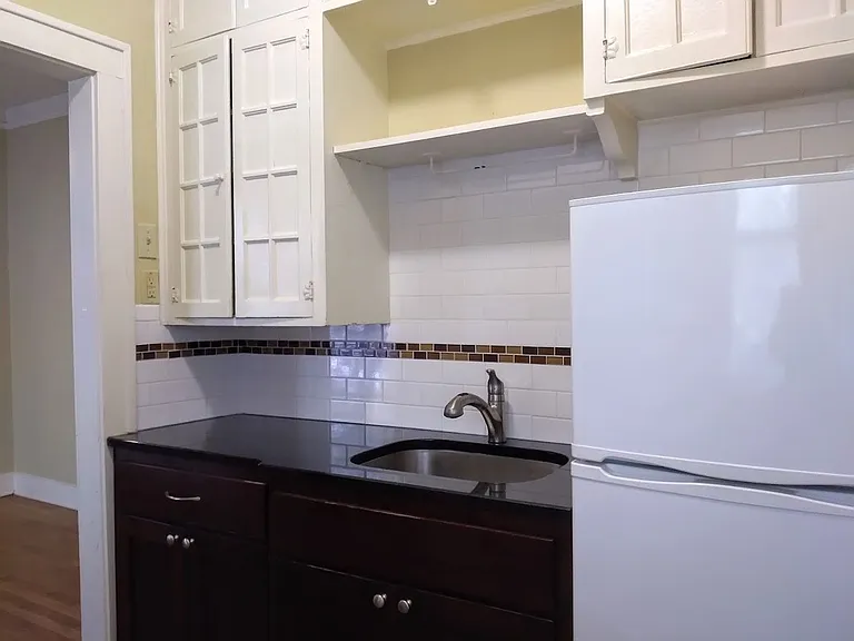 127 W Craig Pl — Photo 10