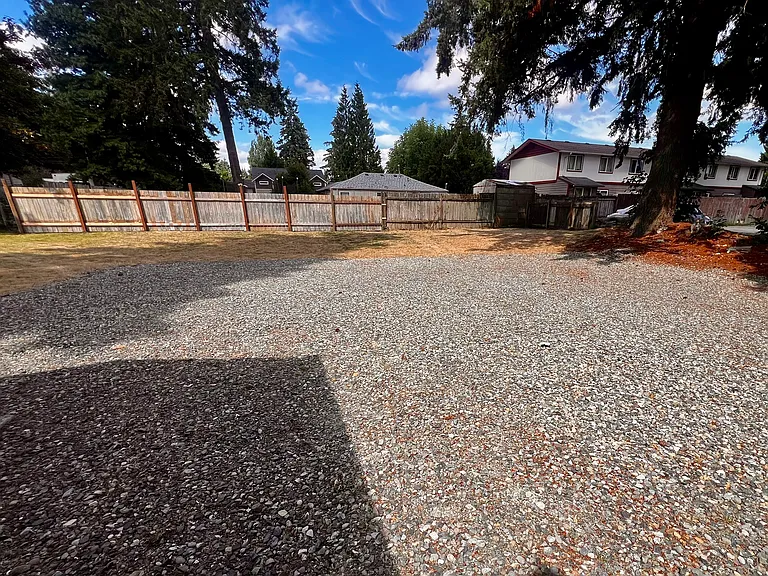 1127 Sleater Kinney Rd SE — Photo 5