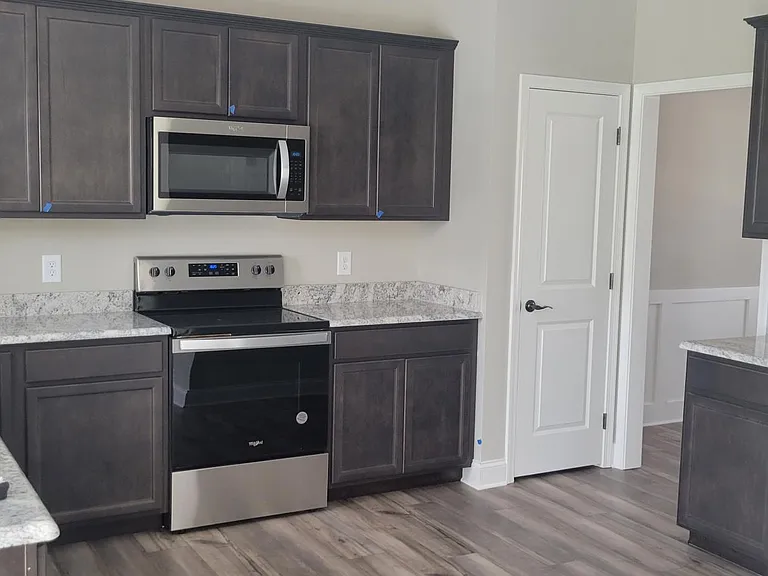 2210 Nora Mae Rd — Photo 4