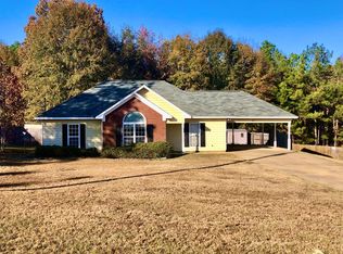 57 Shadowridge Ln, Phenix City, AL 36869