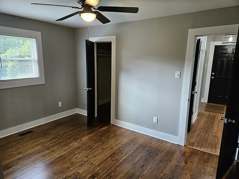 469 S Church St — Photo 7