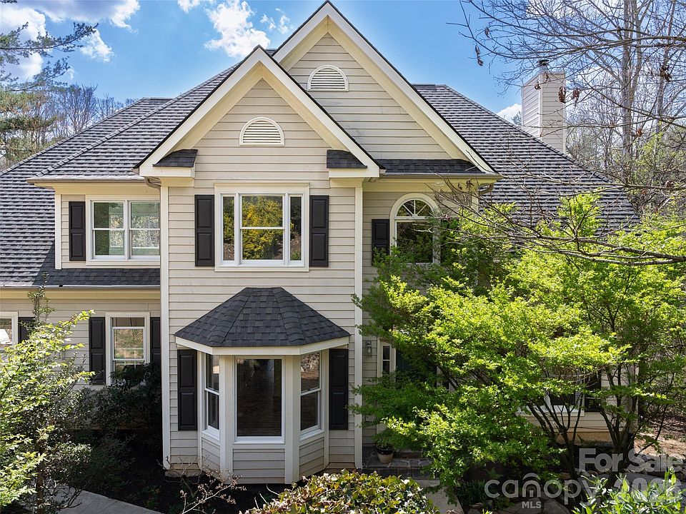 1st image of 39 Eastmoor Dr