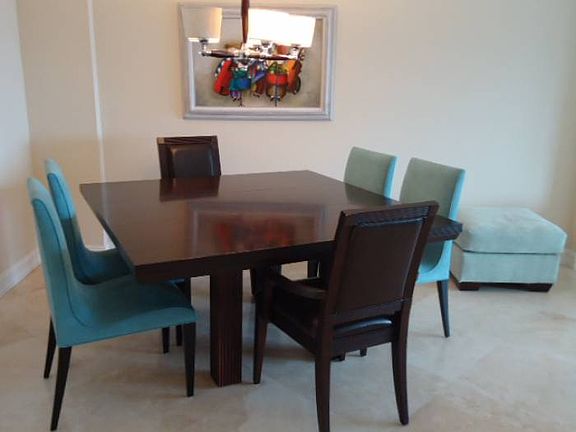 DINING AREA..SEE CITY TOO