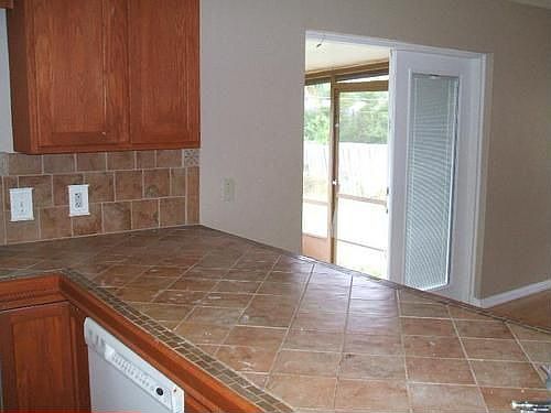 4th image of 1741 Morven Ct