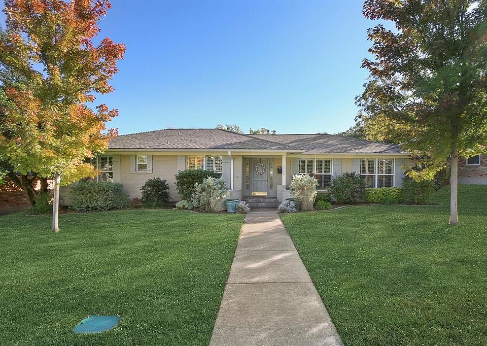 1st image of 9760 Parkford Dr