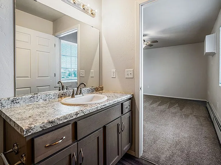 PLEASANT DRIVE ESTATES — Photo 12