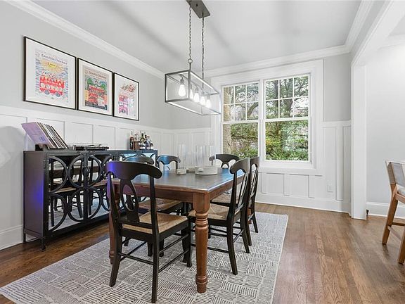 5th image of 28 Collier Rd NW APT 3