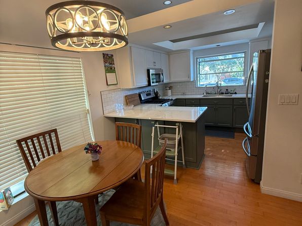 1811 Oak St APT 1