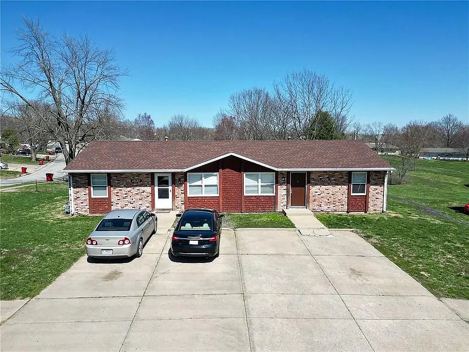 1025 N Arrowhead Rdg