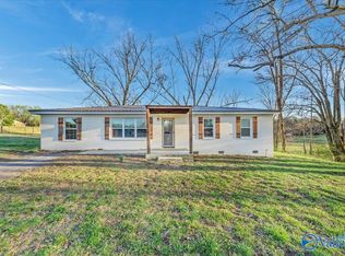6320 County Road 38, Section, AL 35771
