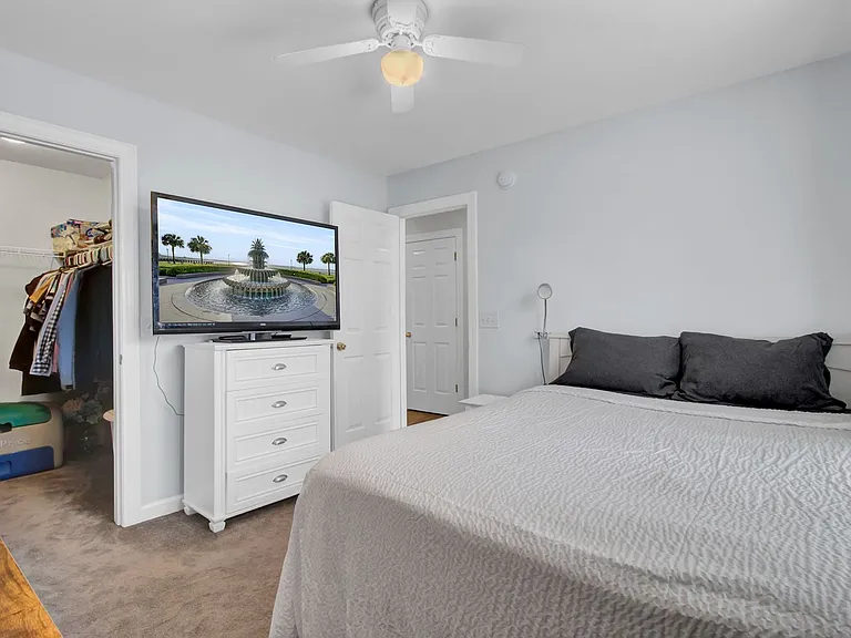 1443 Wellbrooke Ln — Photo 24