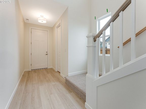 5th image of 13606 NE 117th St