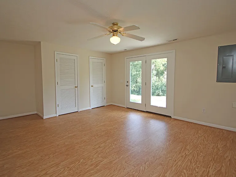 1260 Old Richmond Cir — Photo 27