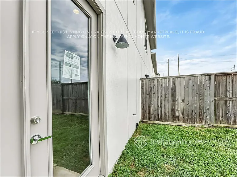 12410 Executive Square Ln — Photo 18