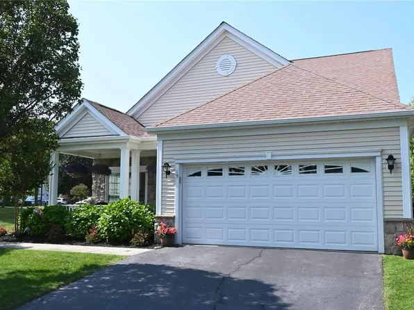 15 Burnett Court #15, Mount Sinai, NY 11766