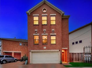 5840 Larkin St, Houston, TX 77007