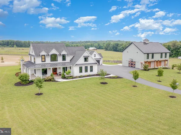 7019 Devonshire Heights Rd, Harrisburg, PA 17111