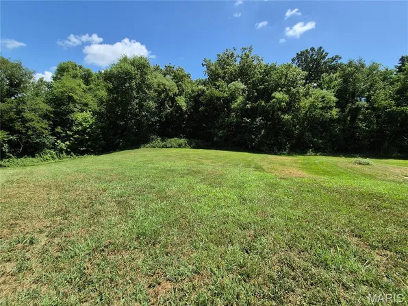 228 Windrose Ln, Troy, MO 63379