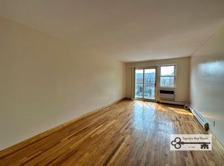 40-17 155th St #2, Flushing, NY 11354
