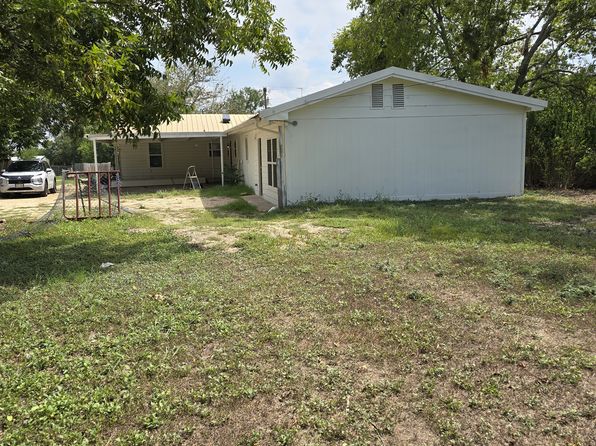 811 E Navarro Ave #A