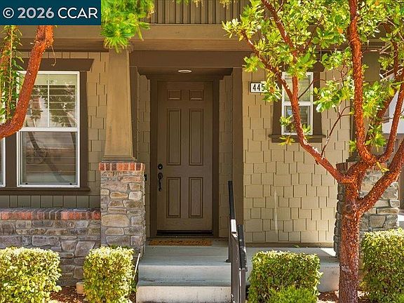 5th image of 4454 Irisview Pl