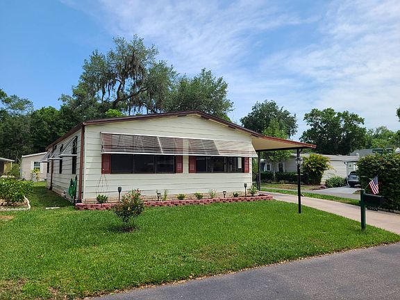 2nd image of 10909 Tall Oak Cir