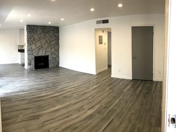 3rd image of 1625 Colby Ave APT 203