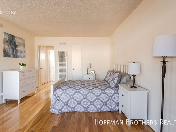 4th image of 725 N Hayworth Ave #7A