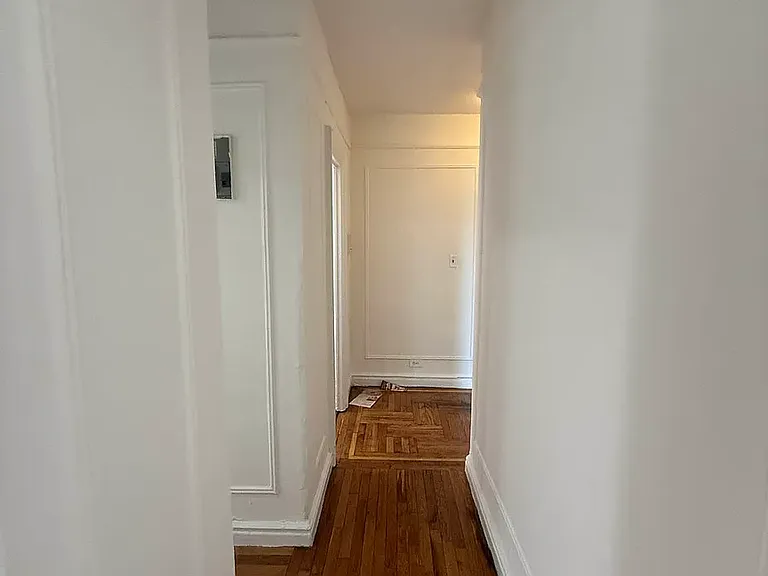 1240 Sherman Ave #5B — Photo 12