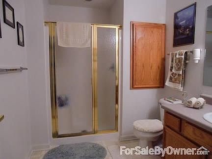 Guest Bathroon